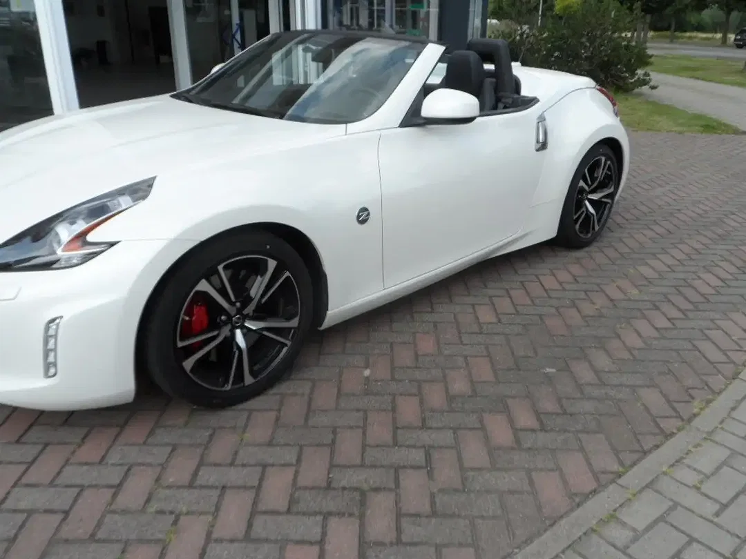 Nissan 370Z - Afbeelding 1