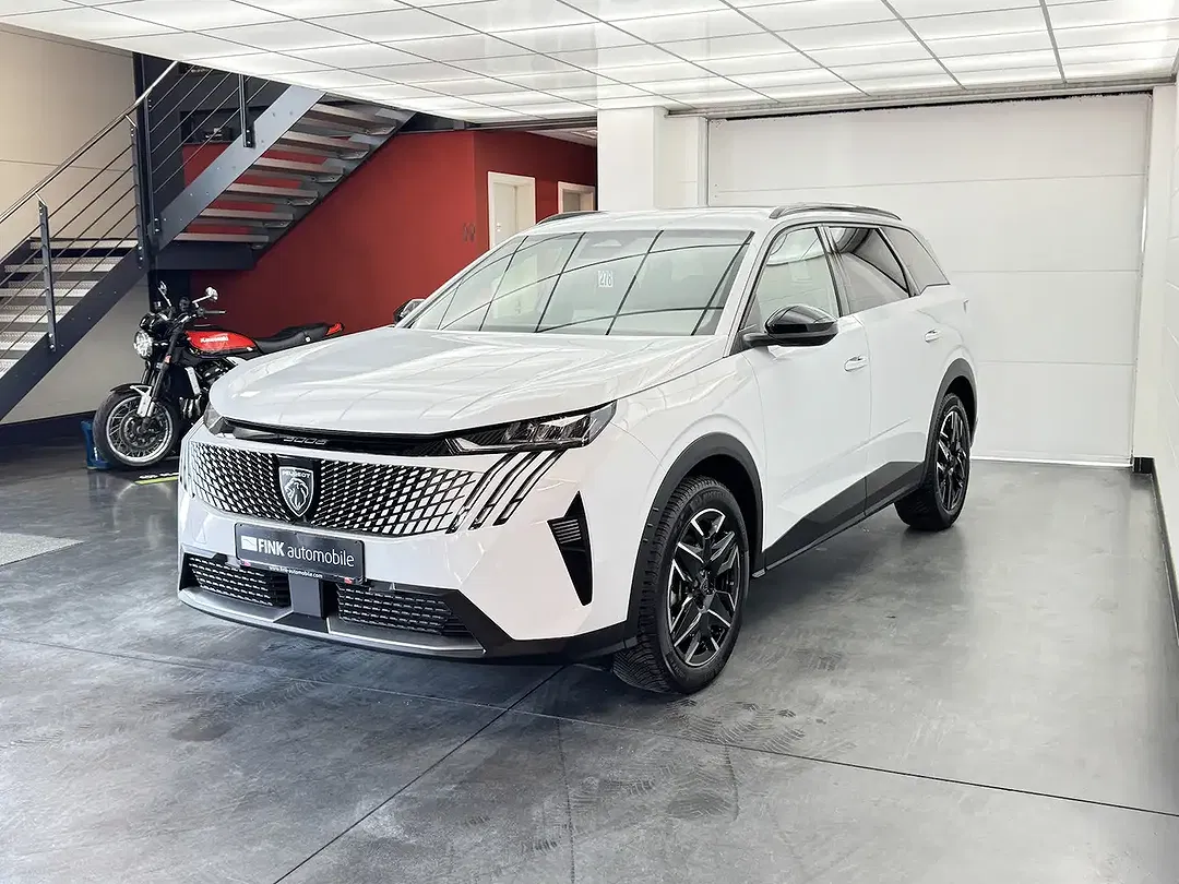 Peugeot 5008 145 MHEV - Thumbnail 2