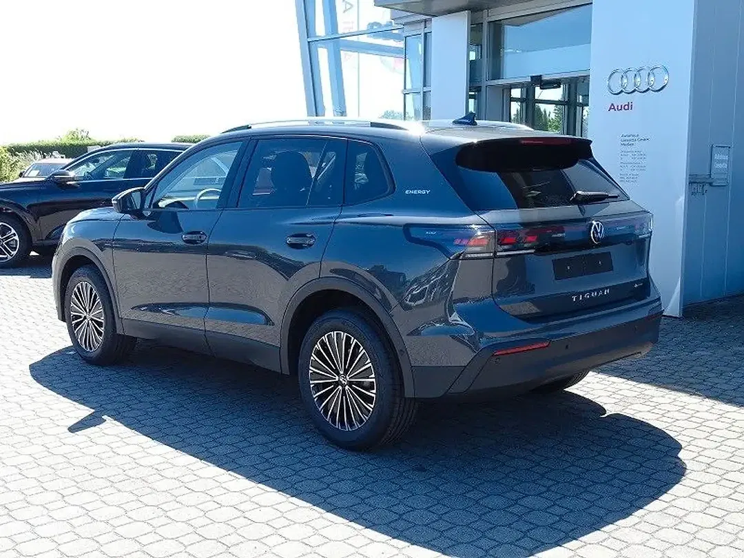 Volkswagen Tiguan 2.0 TDI DSG 4Motion Plus - Thumbnail 5