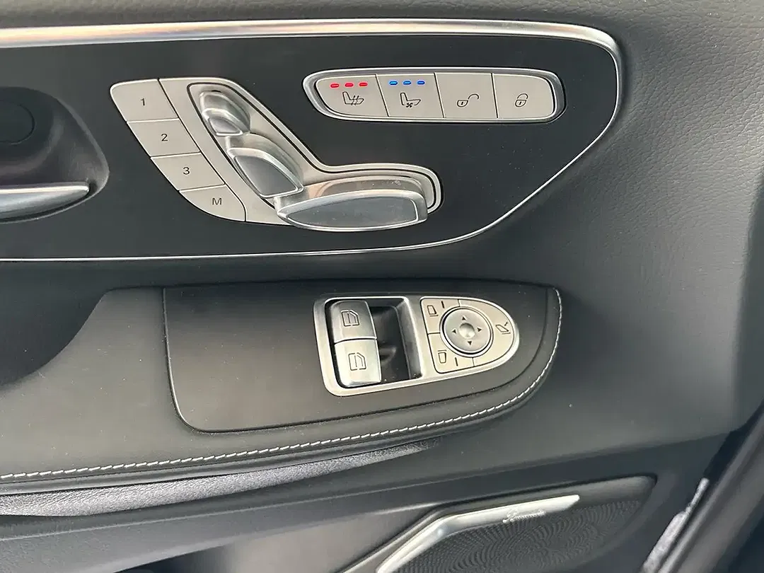 Mercedes-Benz V 300 4x4 AMG AIRMATIC Exclusive - foto 14