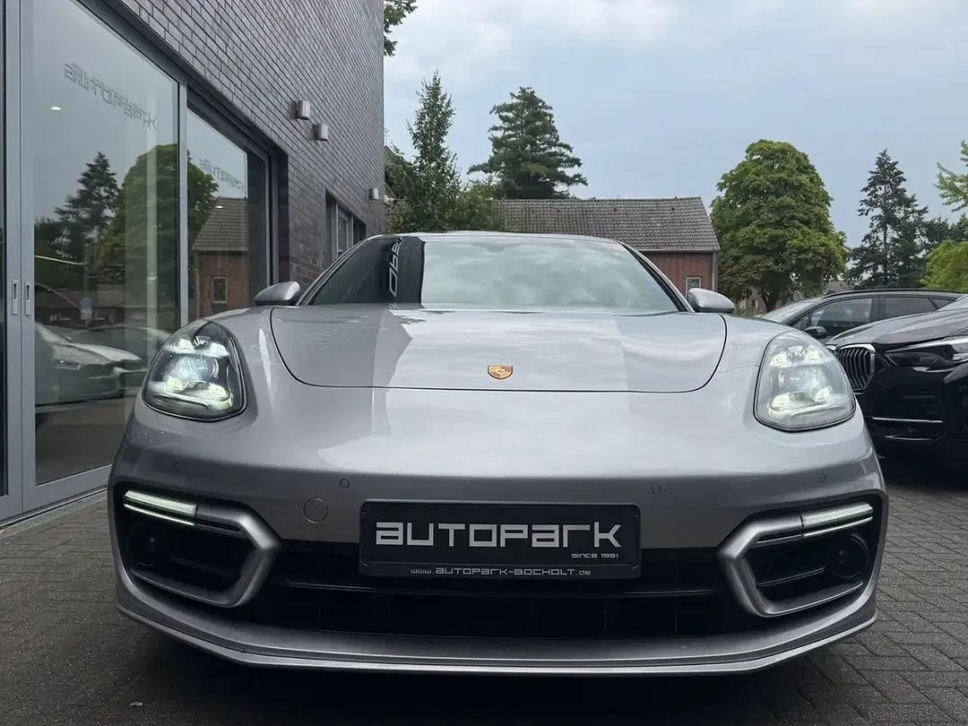 Porsche Panamera E-Hybrid Sport Turismo - Thumbnail 5