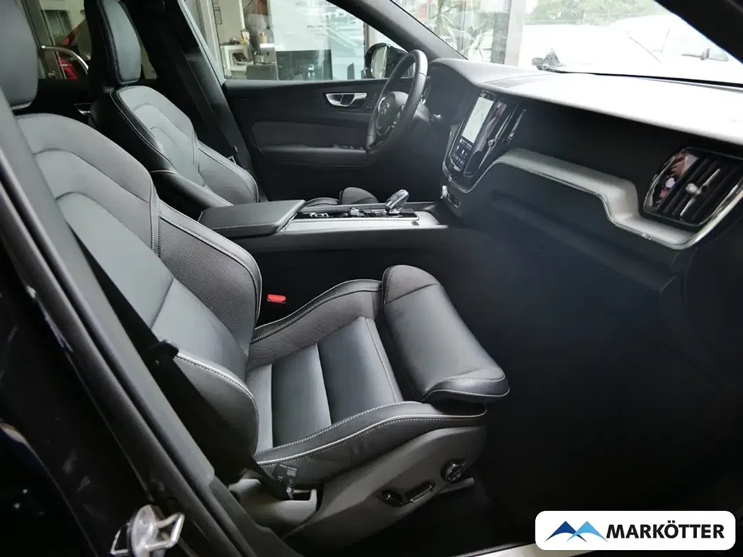 Volvo XC60 T8 AWD Recharge Plus Black Edition - Thumbnail 12