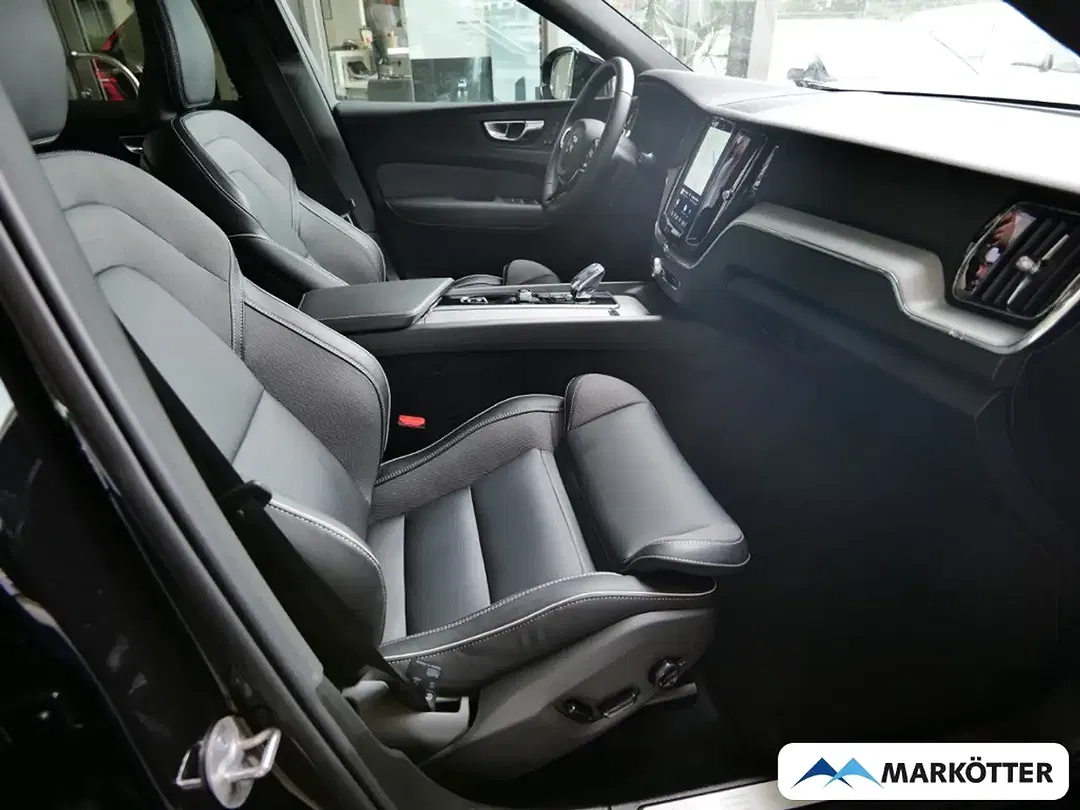 Volvo XC60 T8 AWD Recharge Plus Black Edition - Thumbnail 13