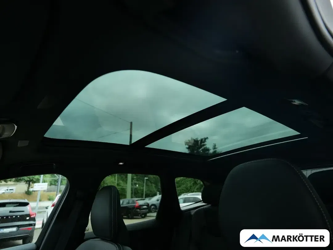 Volvo XC60 T8 AWD Recharge Plus Black Edition - Thumbnail 9