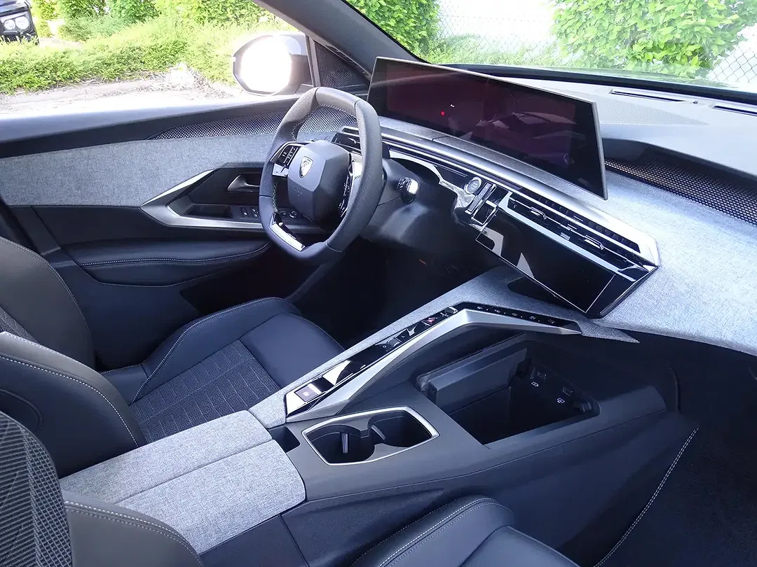Peugeot 3008 210 GT - Thumbnail 14