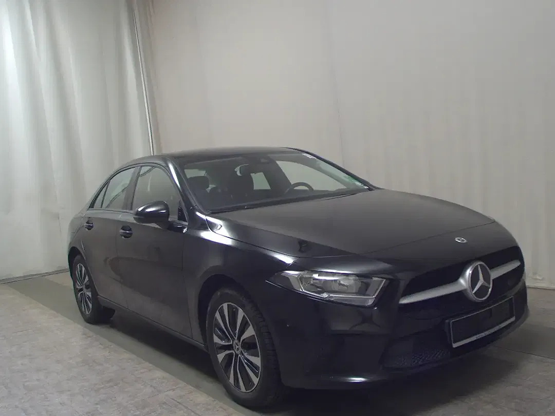 Mercedes-Benz A 250 MBUX - Thumbnail 3