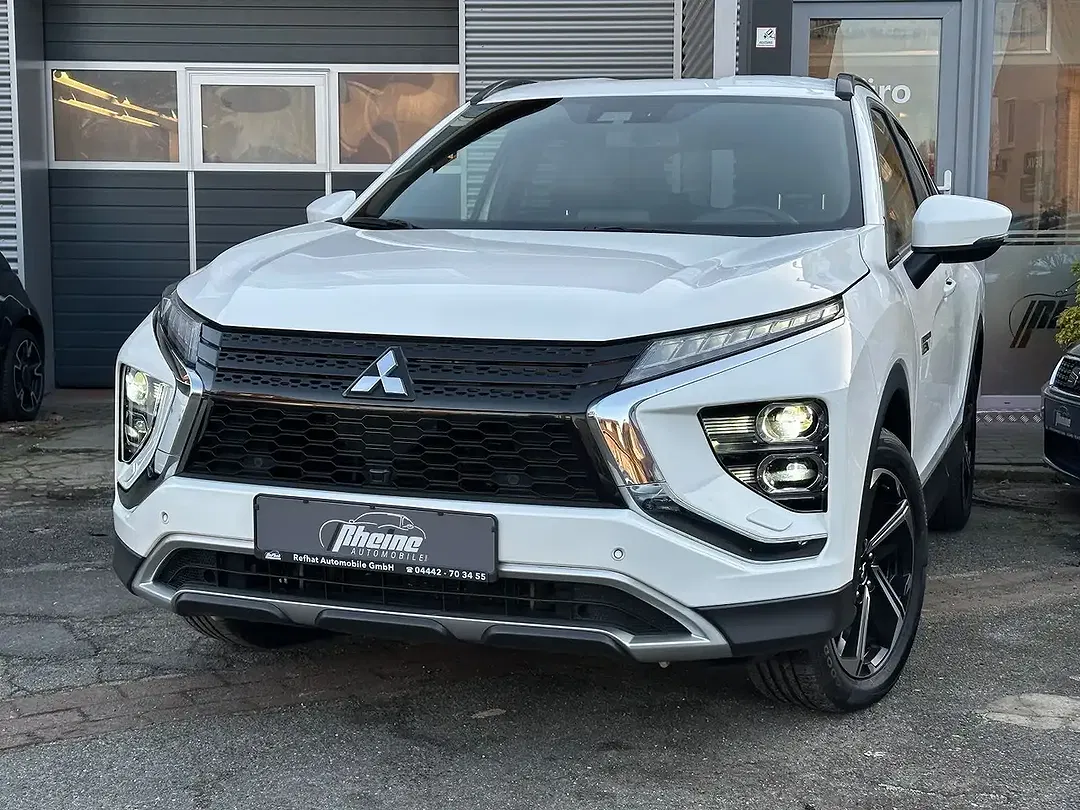 Mitsubishi Eclipse Cross Hybrid 4WD Plus - foto 1