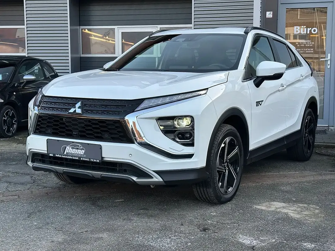 Mitsubishi Eclipse Cross Hybrid 4WD Plus - foto 2