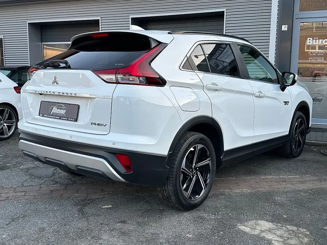 Mitsubishi Eclipse Cross Hybrid 4WD Plus - Thumbnail 5