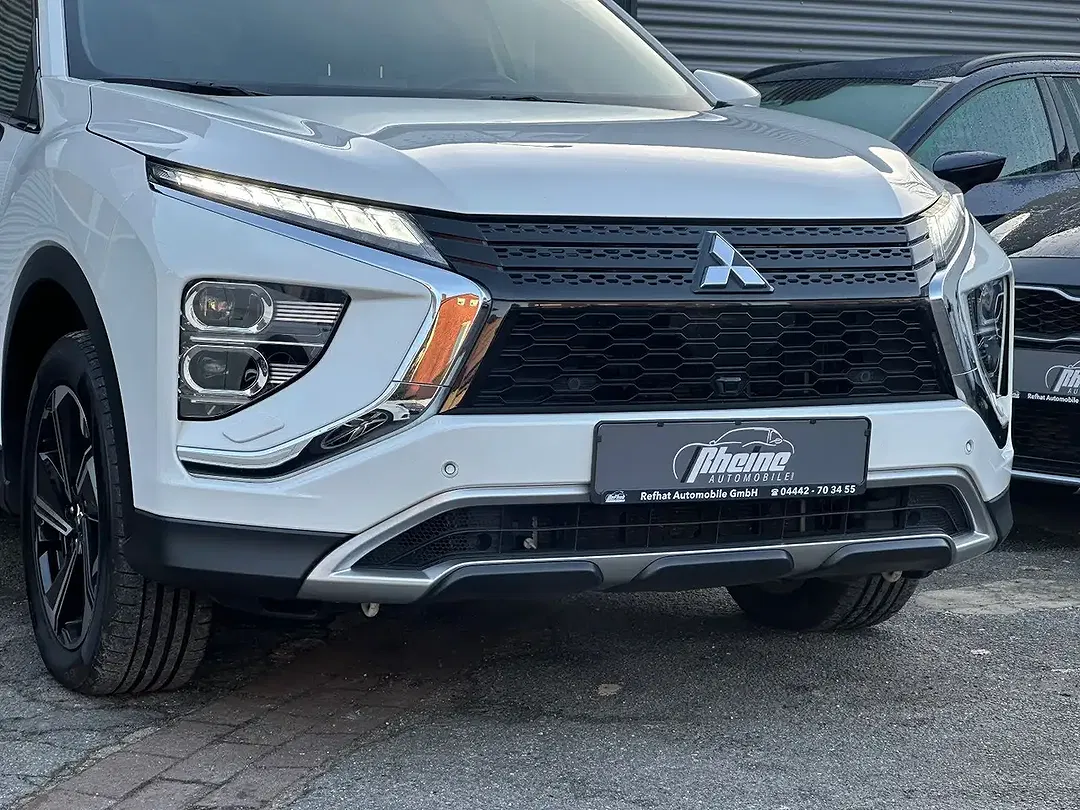 Mitsubishi Eclipse Cross Hybrid 4WD Plus - Thumbnail 8