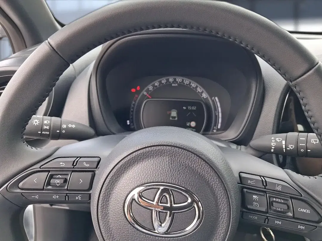 Toyota Aygo Business Edition - Thumbnail 11