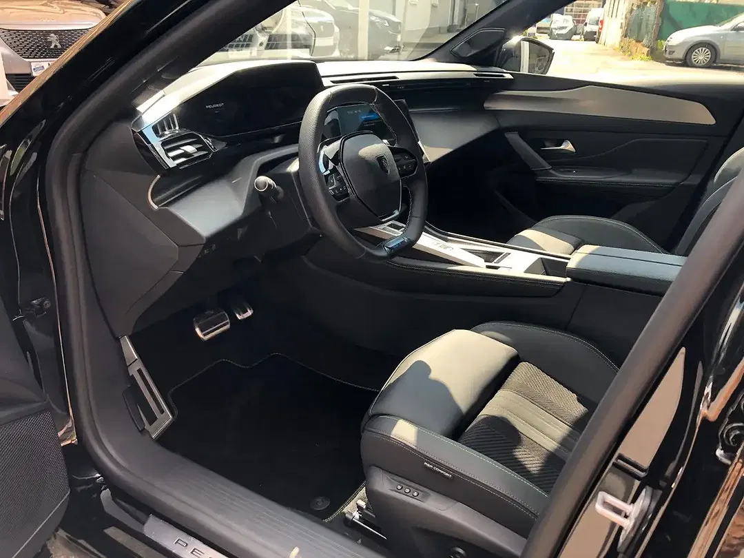 Peugeot 408 PHEV GT Exclusive - Thumbnail 12