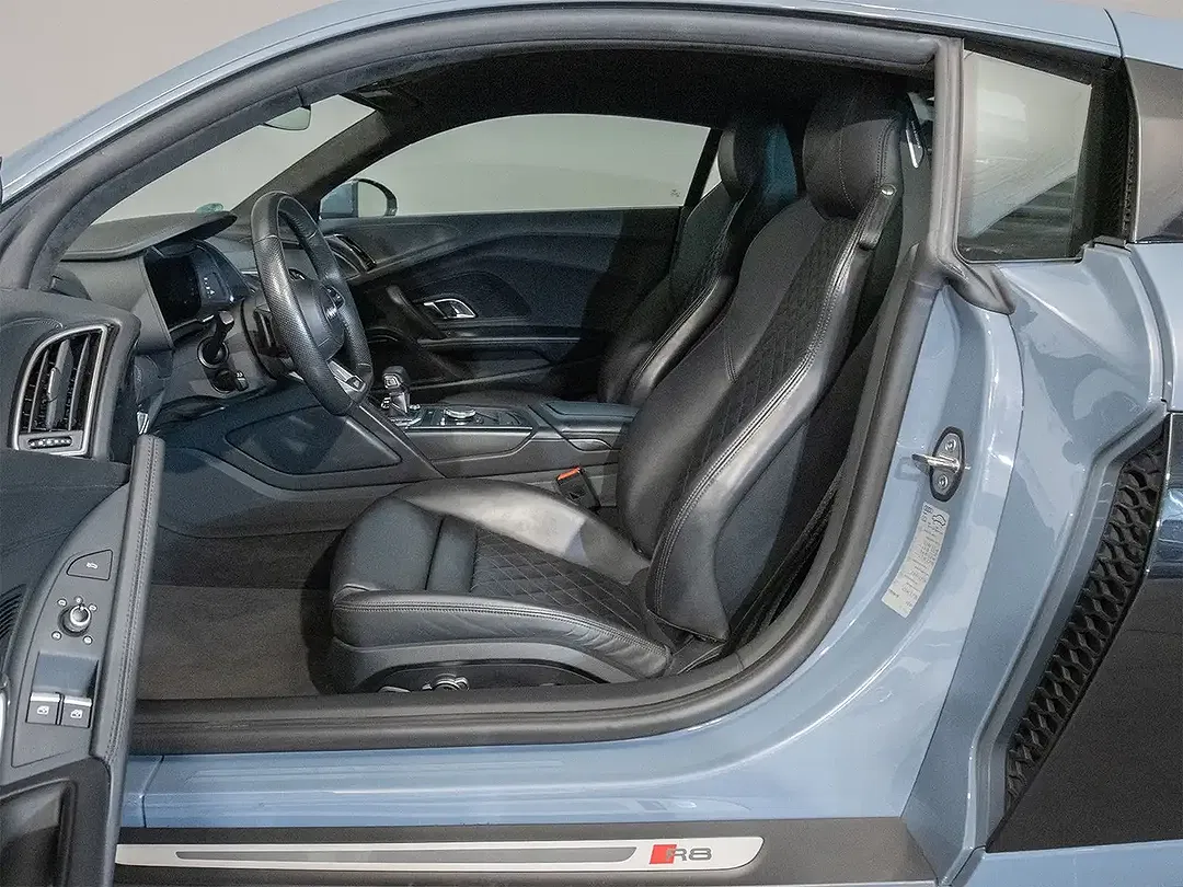 Audi R8 5.2 FSI Coupe - Thumbnail 7
