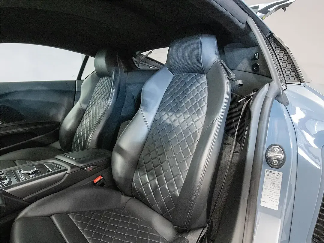 Audi R8 5.2 FSI Coupe - Thumbnail 8
