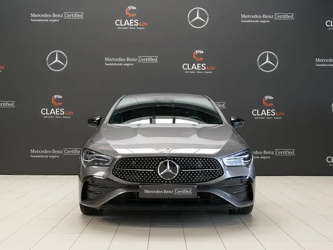 Mercedes-Benz CLA 200 AMG Line - foto 2