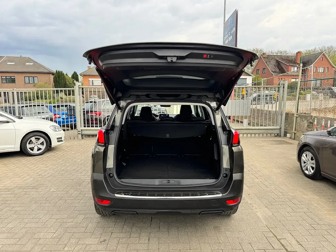 Peugeot 5008 130 BlueHDi EAT8 Allure - Thumbnail 10