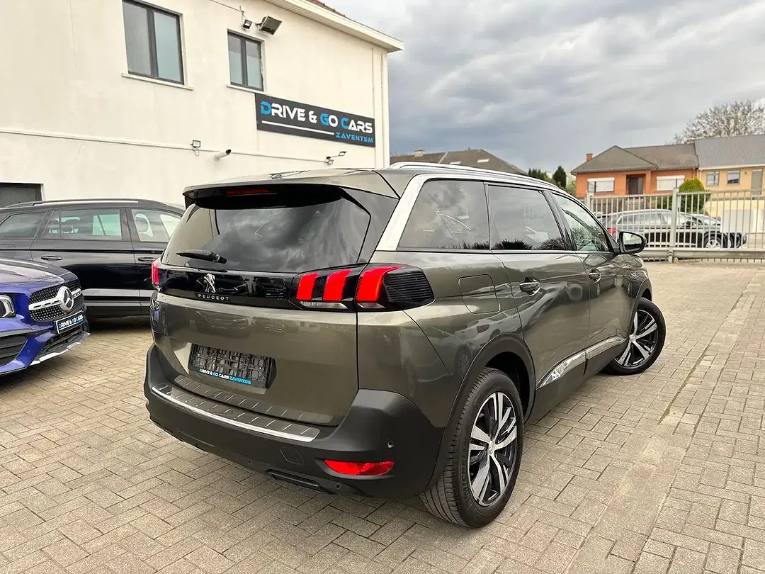 Peugeot 5008 130 BlueHDi EAT8 Allure - Thumbnail 6
