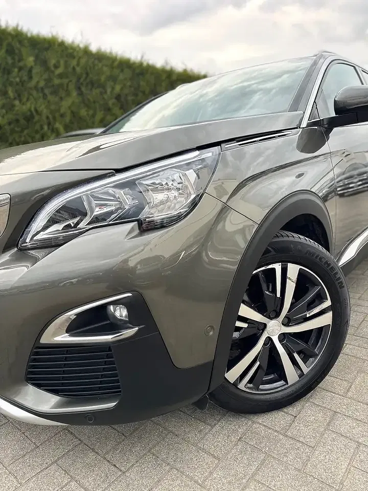 Peugeot 5008 130 BlueHDi EAT8 Allure - Thumbnail 8