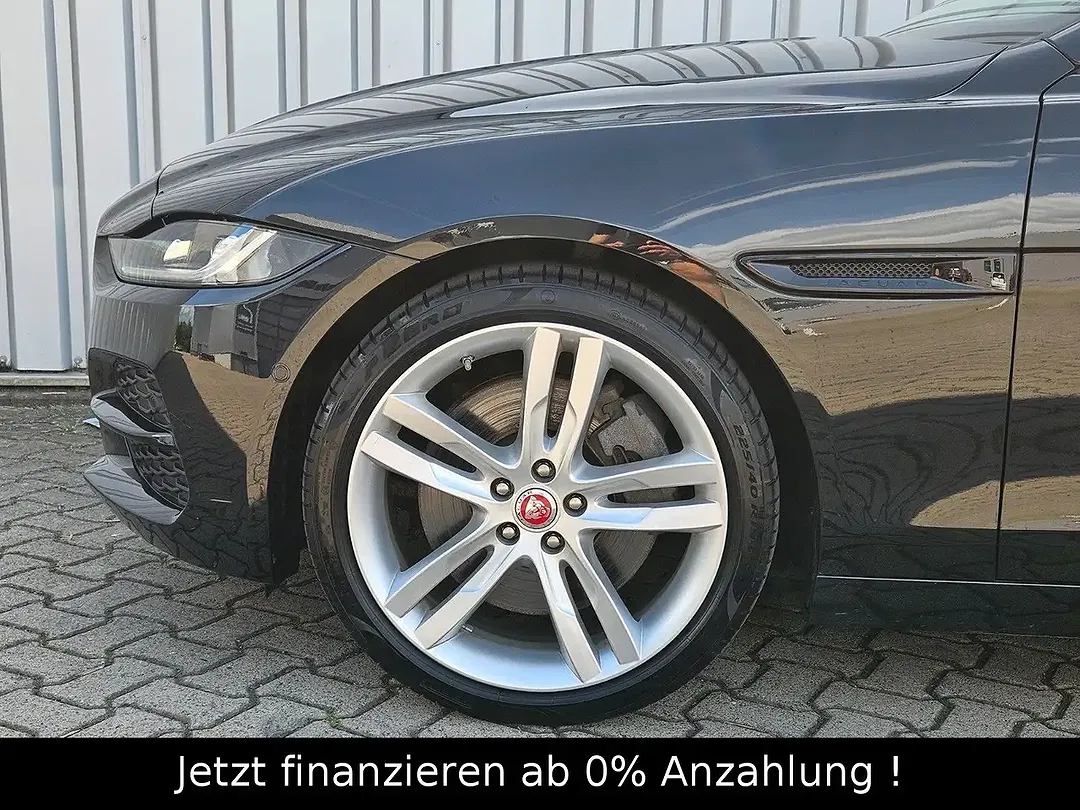 Jaguar XE S Black - Thumbnail 10