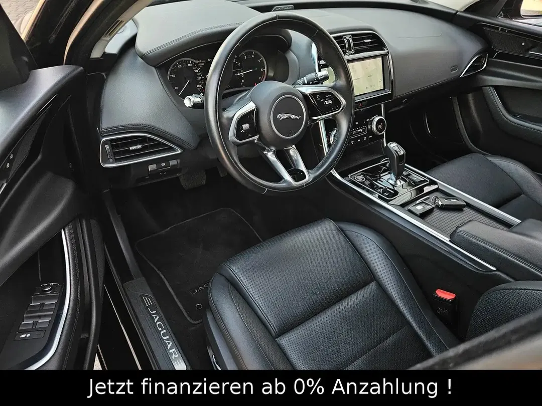 Jaguar XE S Black - Thumbnail 11