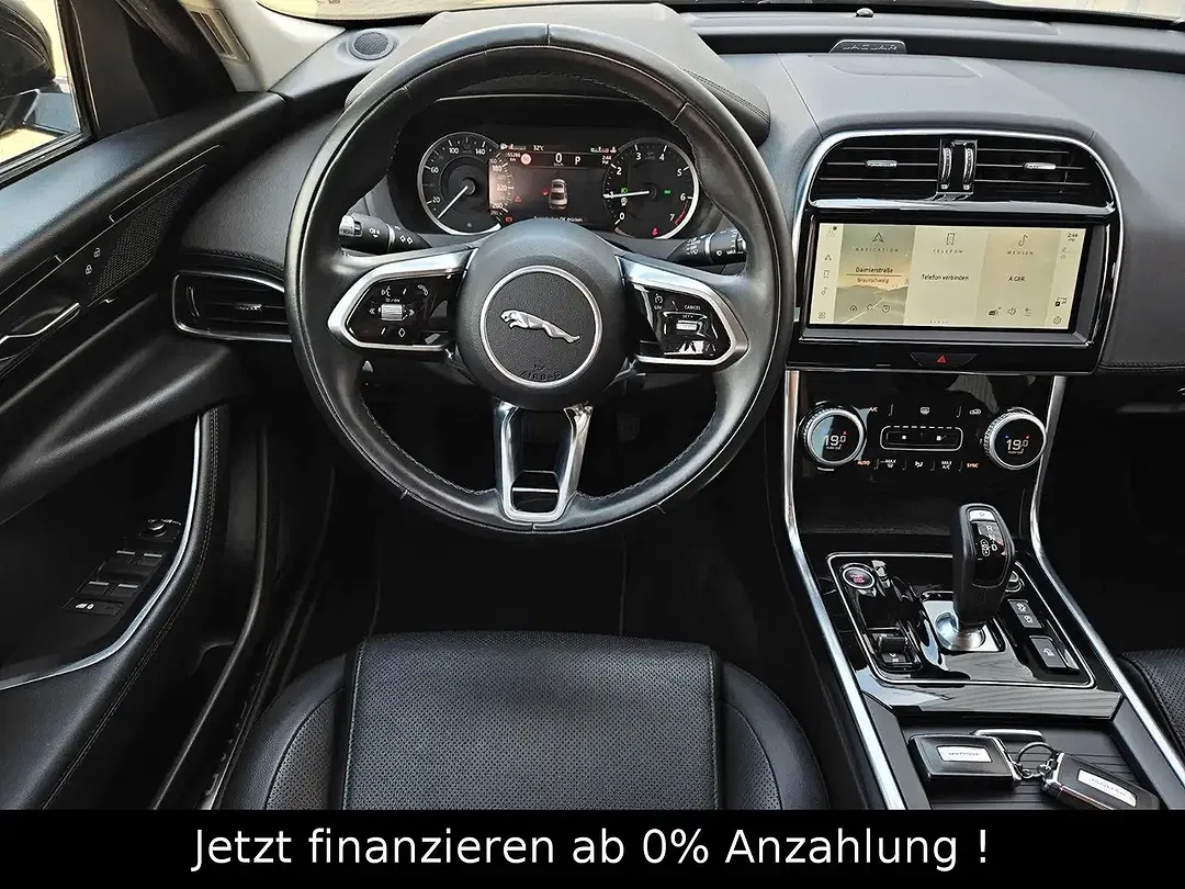 Jaguar XE S Black - Thumbnail 14