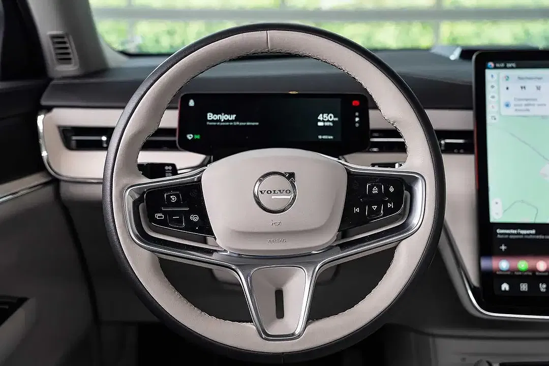 Volvo EX90 Twin Motor Plus - Thumbnail 10
