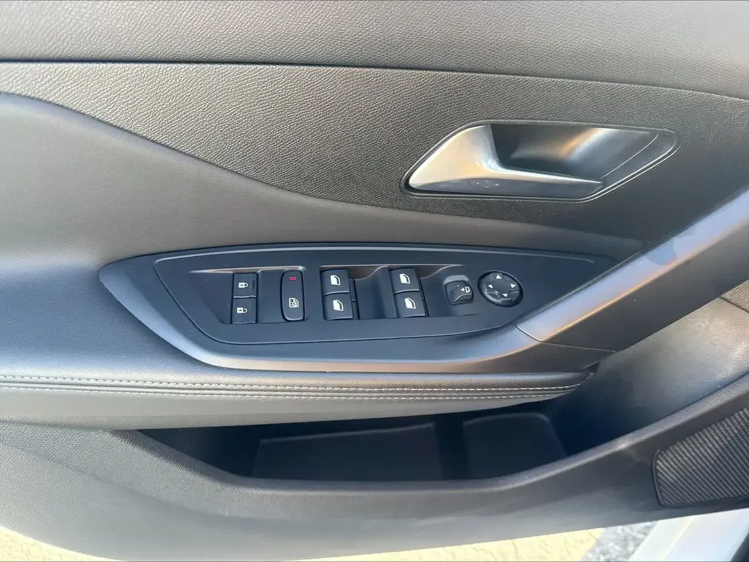 Peugeot 408 130 PureTech Allure Pack - Thumbnail 8