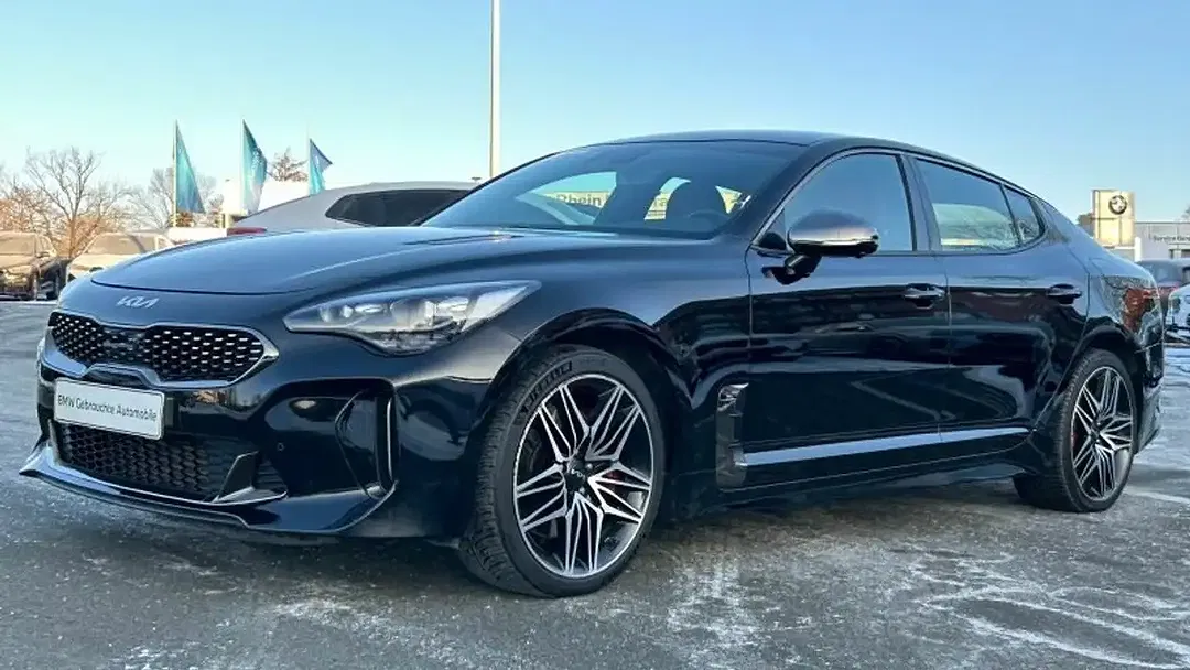 Kia Stinger 3.3 T-GDI AWD GT - foto 2