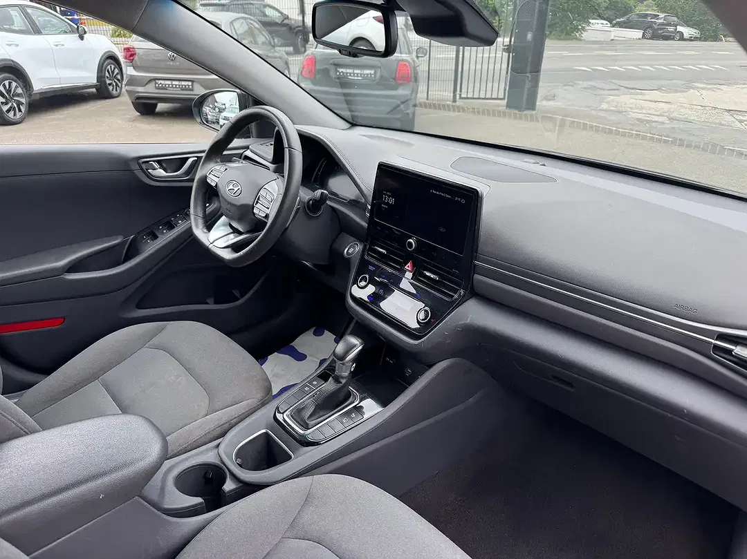 Hyundai IONIQ Hybrid DCT - Thumbnail 7