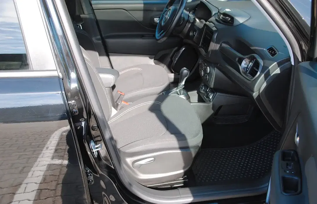Jeep Renegade PHEV 4xe S - Thumbnail 11