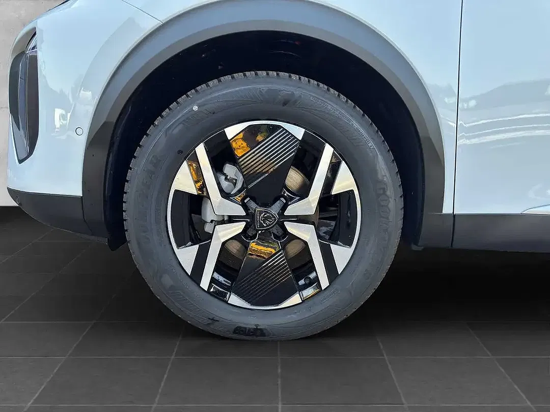 Peugeot 2008 130 PureTech Allure - Thumbnail 6