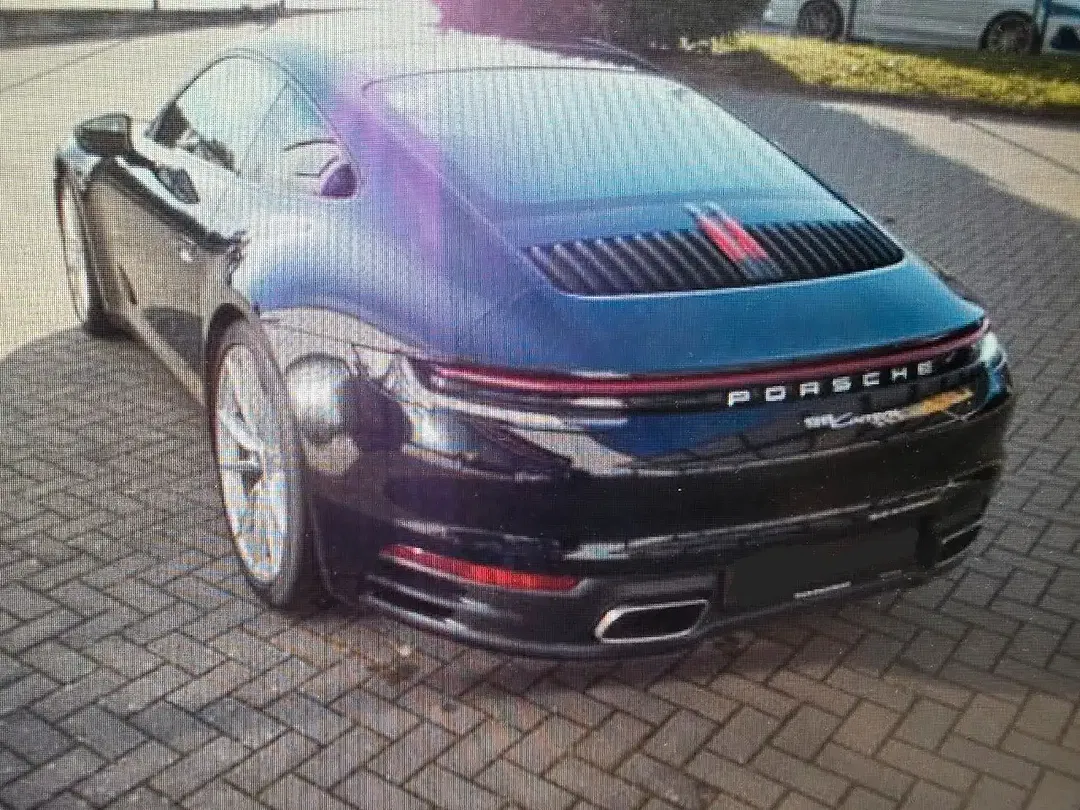 Porsche 992 Carrera - Thumbnail 5