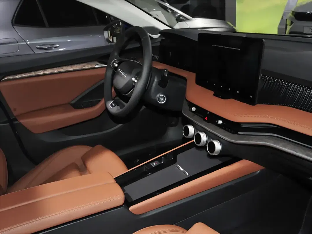 Skoda Superb 2.0 TDI 4x4 Combi L&K - Thumbnail 4