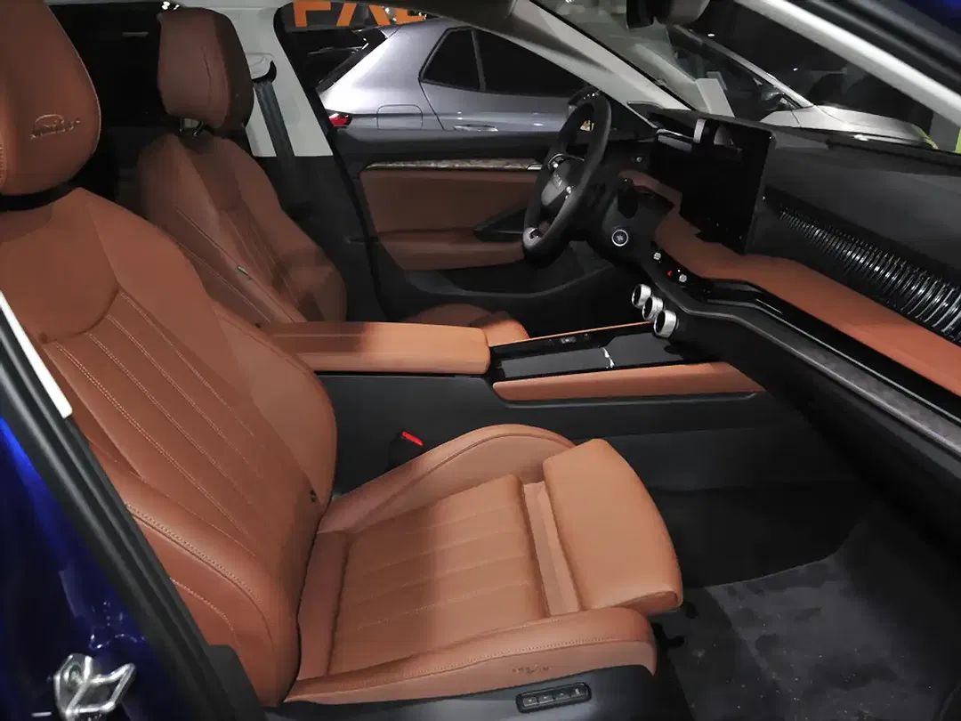 Skoda Superb 2.0 TDI 4x4 Combi L&K - Thumbnail 7
