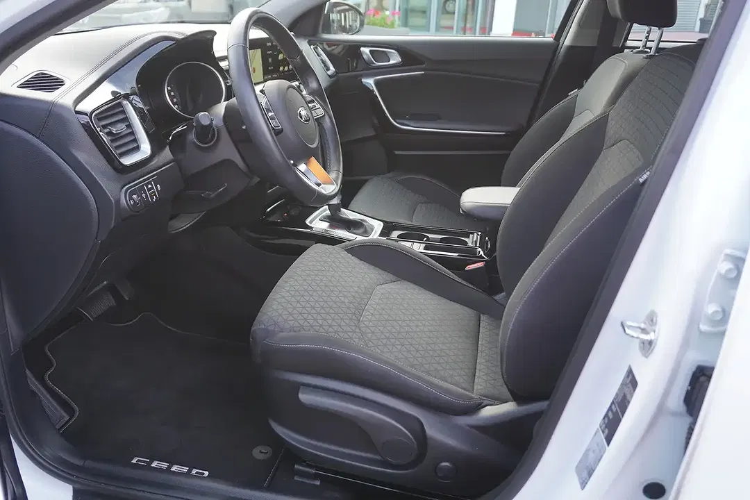 Kia Ceed / cee'd 1.4 T-GDI Spirit - Thumbnail 9