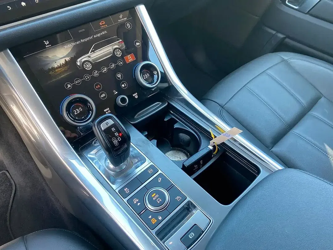 Land Rover Range Rover Sport Hybrid SE - Thumbnail 14