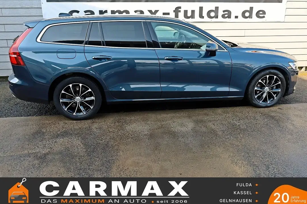 Volvo V60 Momentum Pro - Thumbnail 12