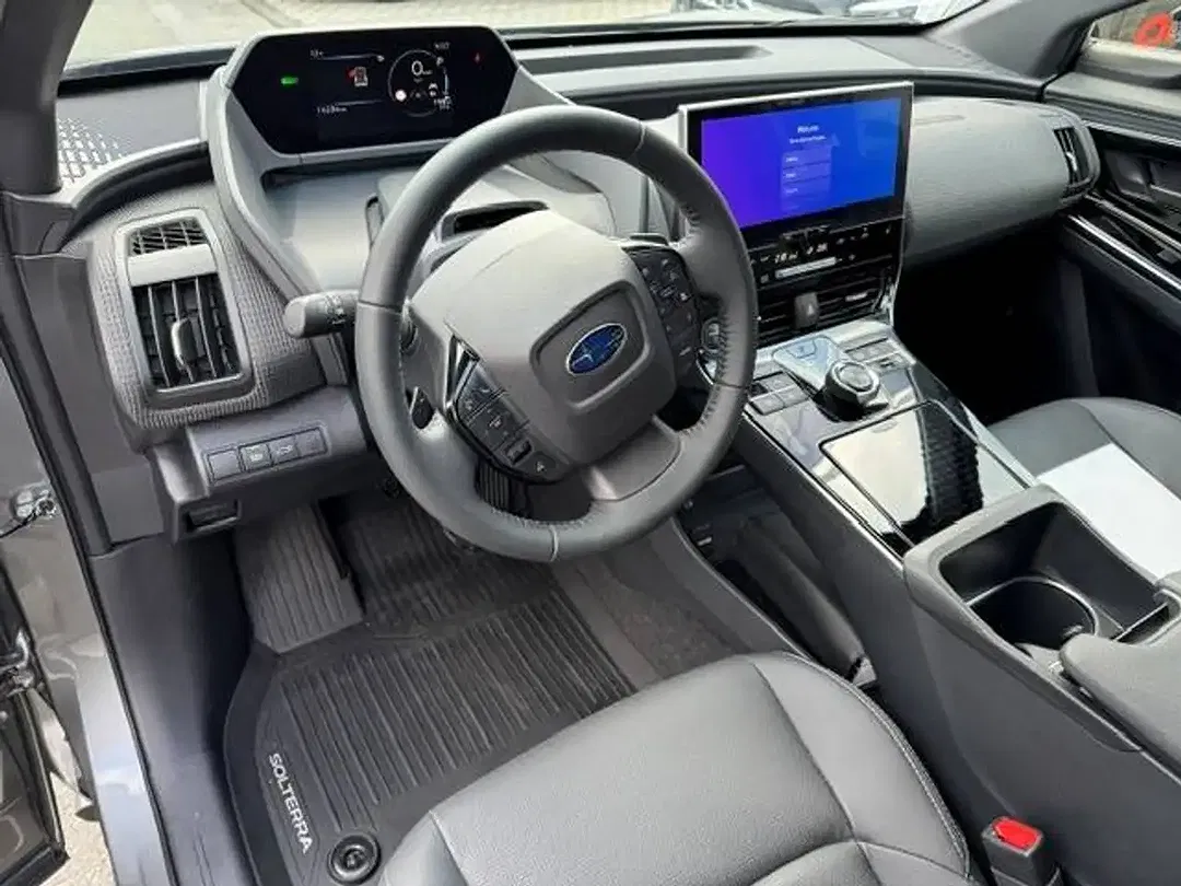 Subaru Solterra Platinum - Thumbnail 9