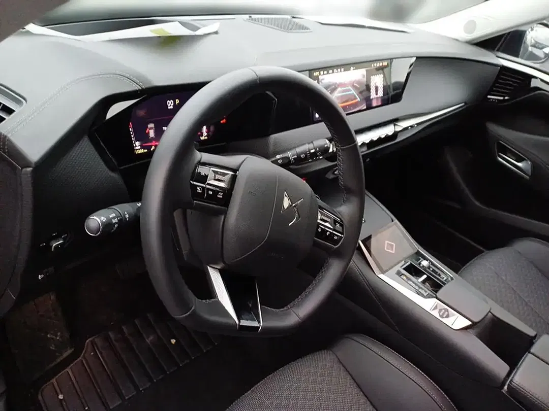 DS Automobiles DS 4 - foto 14