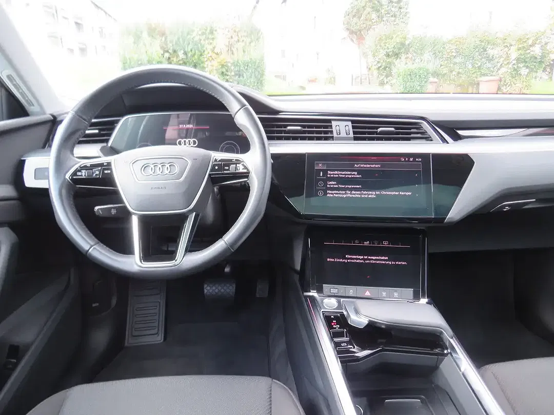 Audi e-tron 55 quattro Sportback - Thumbnail 10