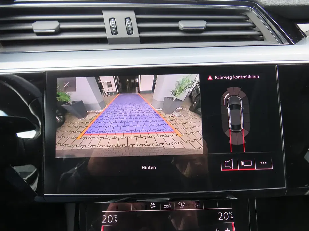 Audi e-tron 55 quattro Sportback - foto 15