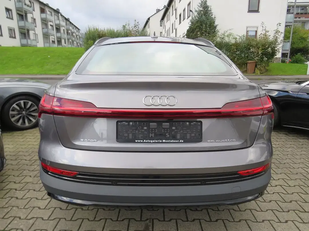 Audi e-tron 55 quattro Sportback - Thumbnail 5