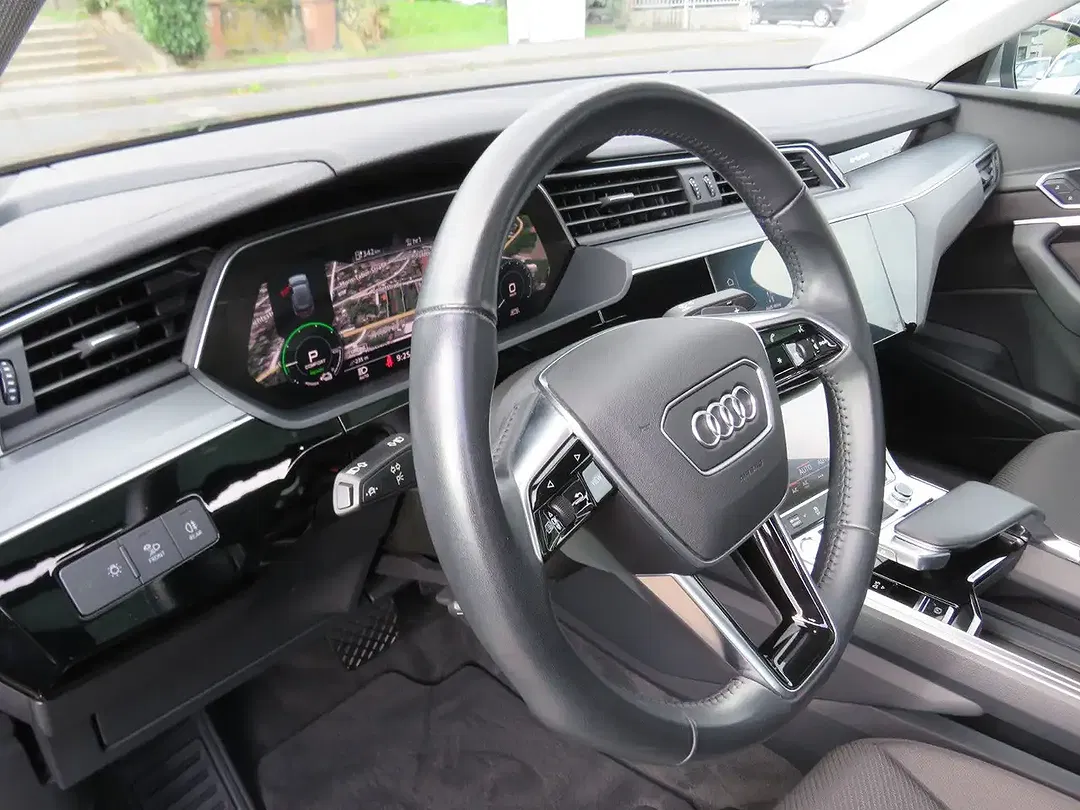 Audi e-tron 55 quattro Sportback - Thumbnail 9
