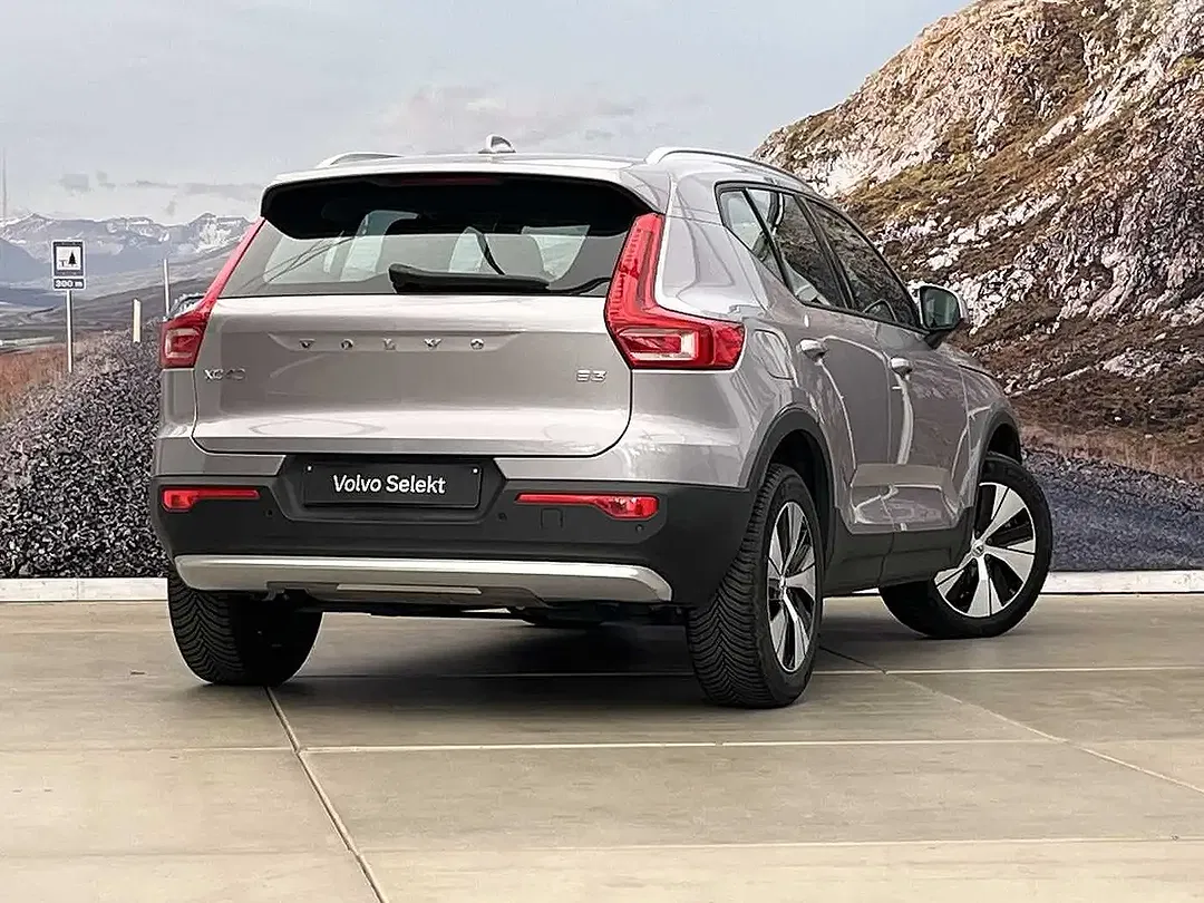 Volvo XC40 B3 Core - Thumbnail 3