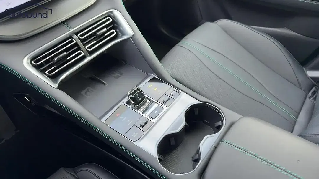 BYD Seal U DM-i PHEV Boost - Thumbnail 17
