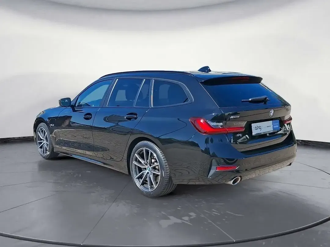 BMW 320 AUT xDrive Touring - Thumbnail 4