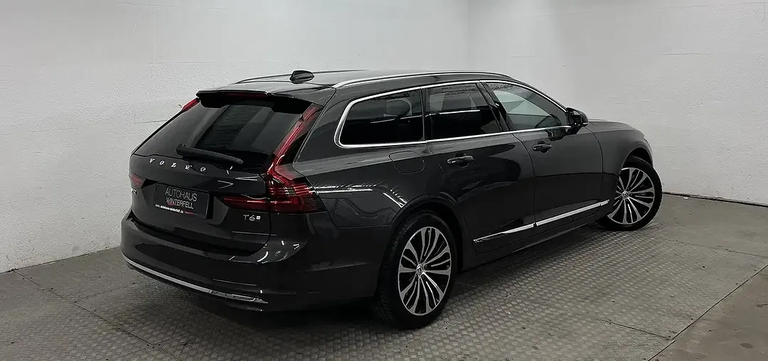 Volvo V90 T6 AWD - Thumbnail 4