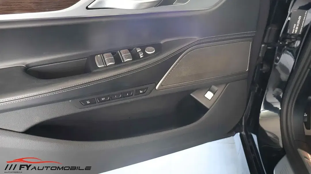 BMW 730 xDrive M Sport - Thumbnail 6