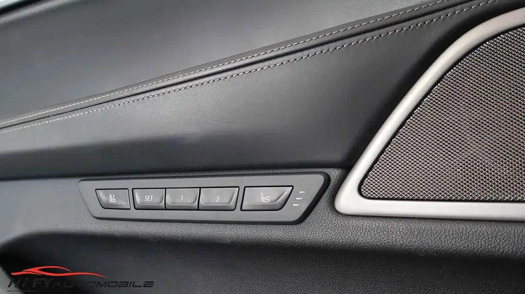 BMW 730 xDrive M Sport - Thumbnail 7