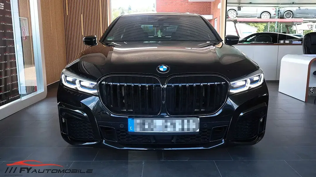 BMW 730 xDrive M Sport - Thumbnail 4